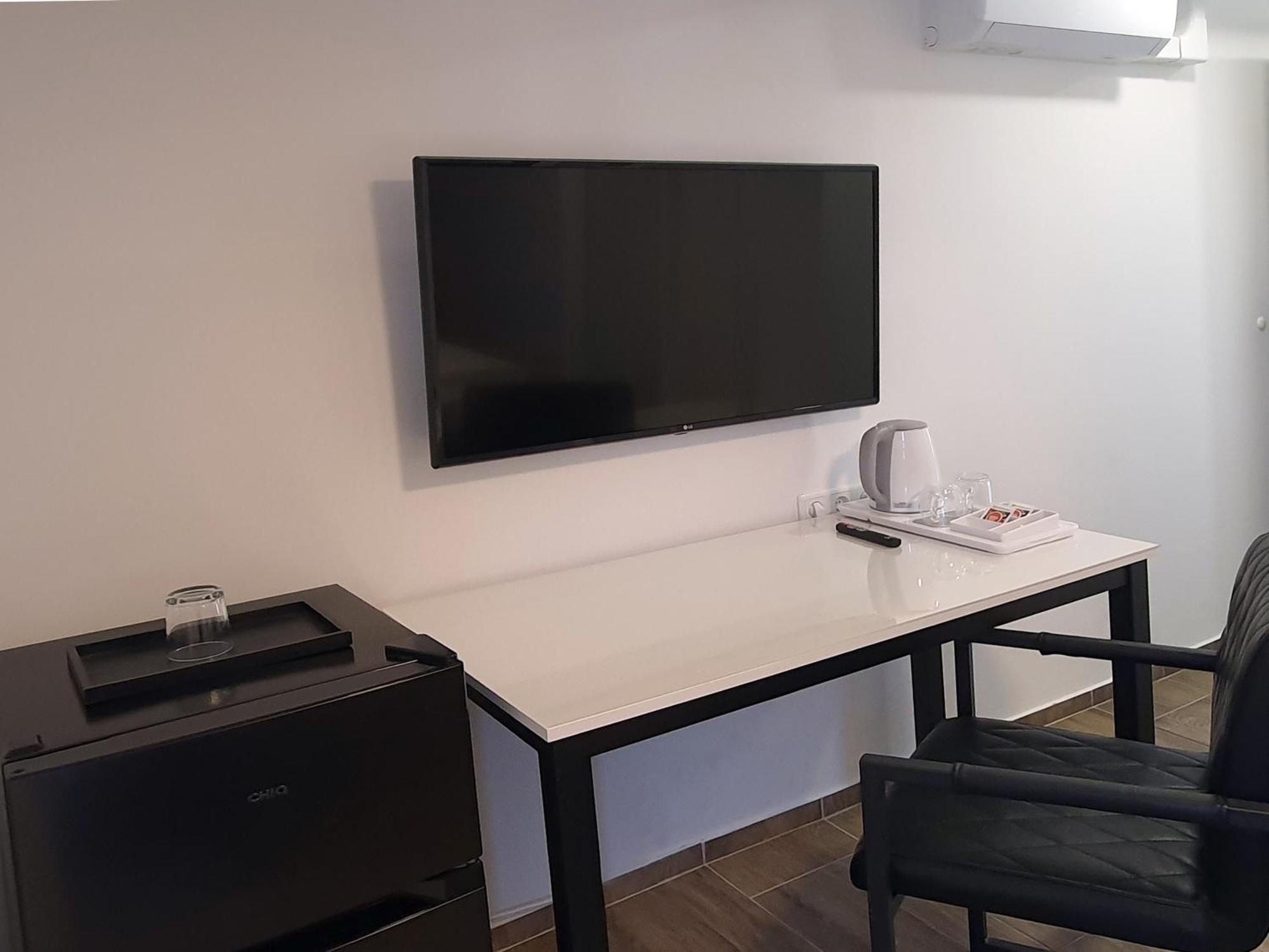 Rheinmetropole Hotel Дюселдорф Екстериор снимка