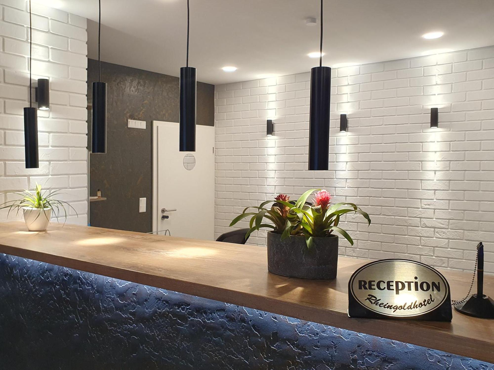 Rheinmetropole Hotel Дюселдорф Екстериор снимка