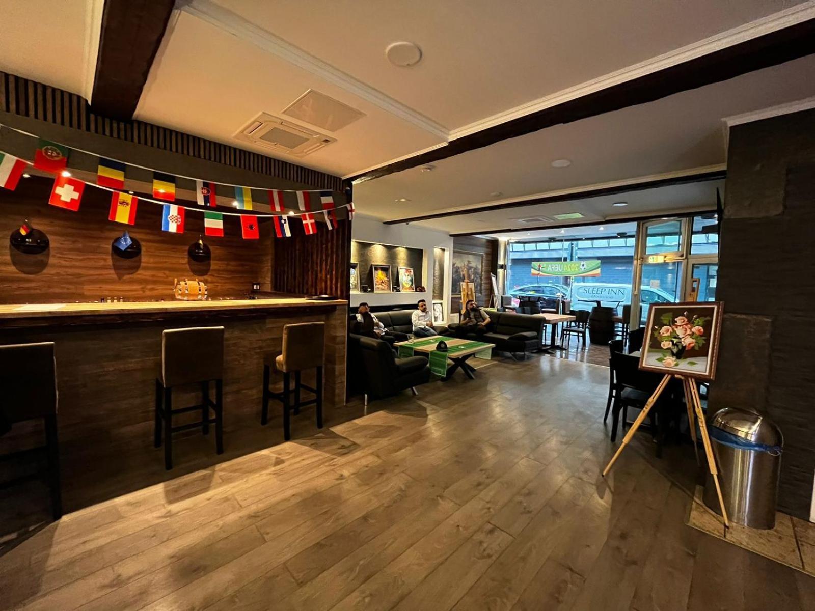 Rheinmetropole Hotel Дюселдорф Екстериор снимка