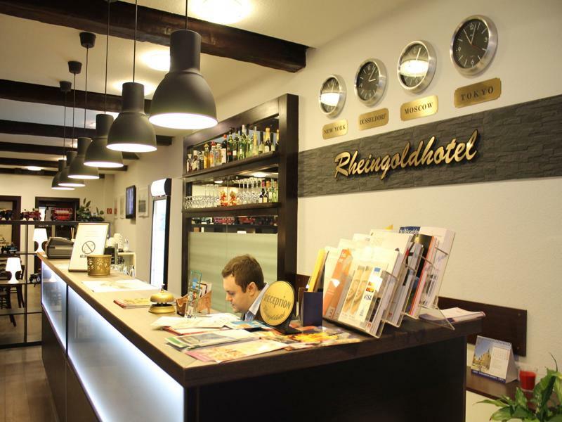 Rheinmetropole Hotel Дюселдорф Екстериор снимка