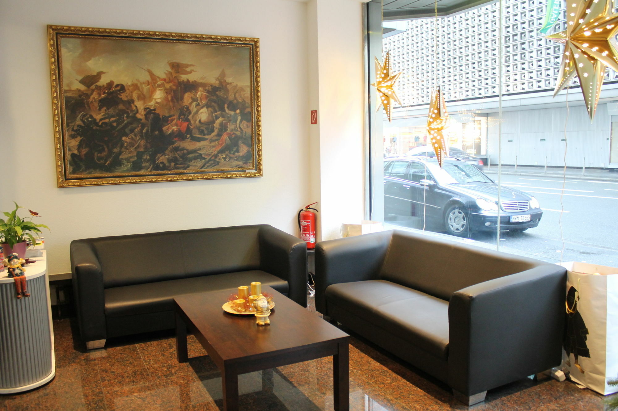 Rheinmetropole Hotel Дюселдорф Екстериор снимка