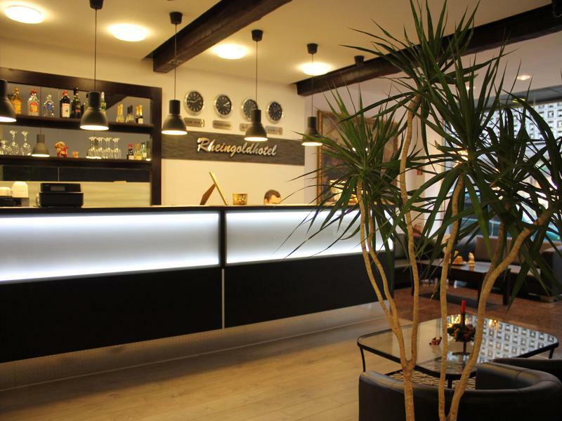 Rheinmetropole Hotel Дюселдорф Екстериор снимка